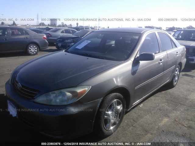 4T1BE32K23U703148 - 2003 TOYOTA CAMRY LE/XLE/SE GRAY photo 2