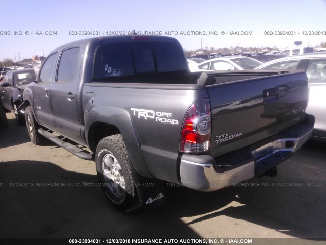 5TFLU4EN7FX136445 - 2015 TOYOTA TACOMA DOUBLE CAB/TRD PRO GRAY photo 3