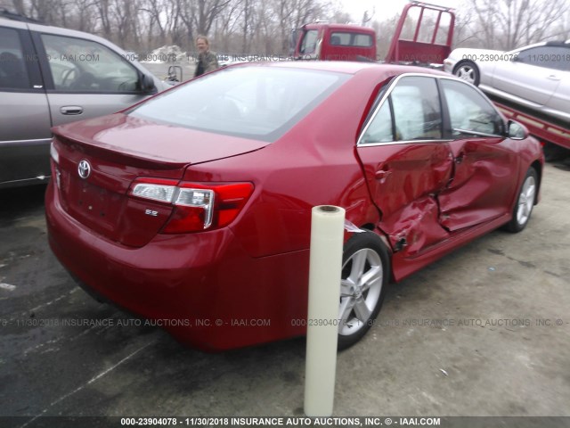 4T1BF1FKXEU868203 - 2014 TOYOTA CAMRY L/SE/LE/XLE 红色 照片 4