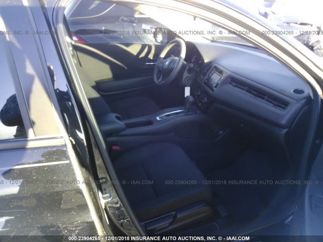 3CZRU6H34GM766957 - 2016 HONDA HR-V LX BLACK photo 5