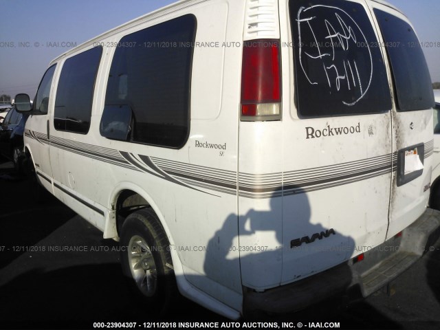 1GDFG15R411125870 - 2001 GMC SAVANA RV G1500 WHITE photo 3