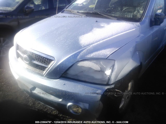 KNDJC733265624419 - 2006 KIA SORENTO EX/LX BLUE photo 6