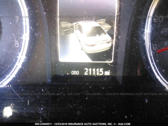 4T1BF1FK8GU157229 - 2016 TOYOTA CAMRY LE/XLE/SE/XSE WHITE photo 7