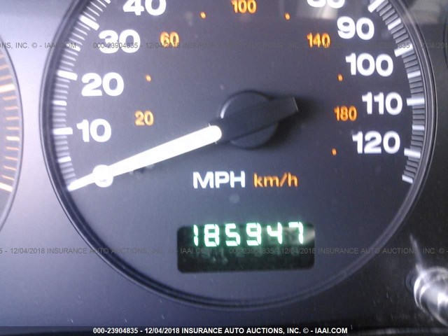 1J4GW48N24C135757 - 2004 JEEP GRAND CHEROKEE LAREDO/COLUMBIA/FREEDOM 银色 照片 7