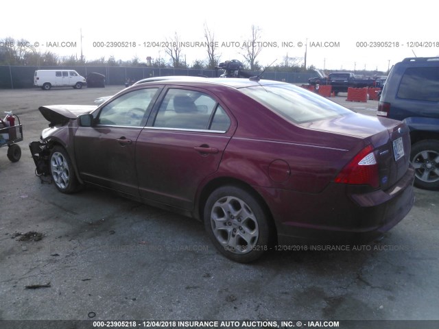 3FAHP0HG1AR218715 - 2010 FORD FUSION SE RED photo 3