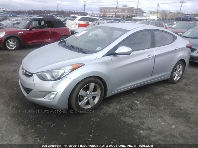 5NPDH4AE2DH275566 - 2013 HYUNDAI ELANTRA GLS/LIMITED SILVER photo 2