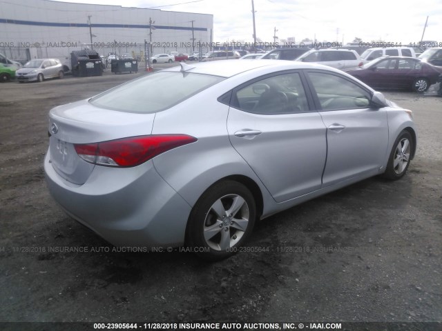 5NPDH4AE2DH275566 - 2013 HYUNDAI ELANTRA GLS/LIMITED SILVER photo 4