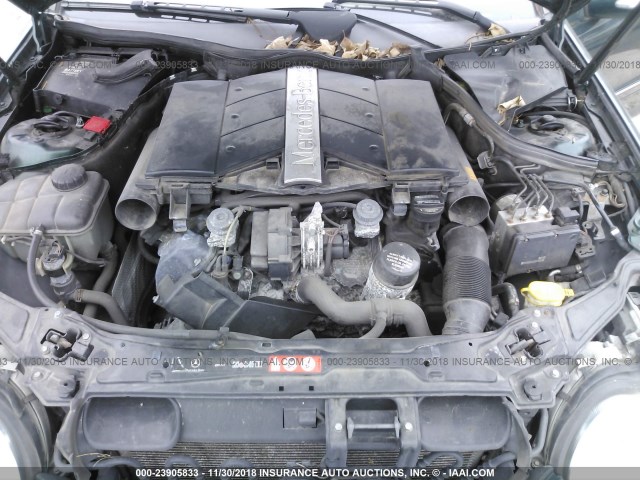 WDBRF61J05F602609 - 2005 MERCEDES-BENZ C 240 GREEN photo 10