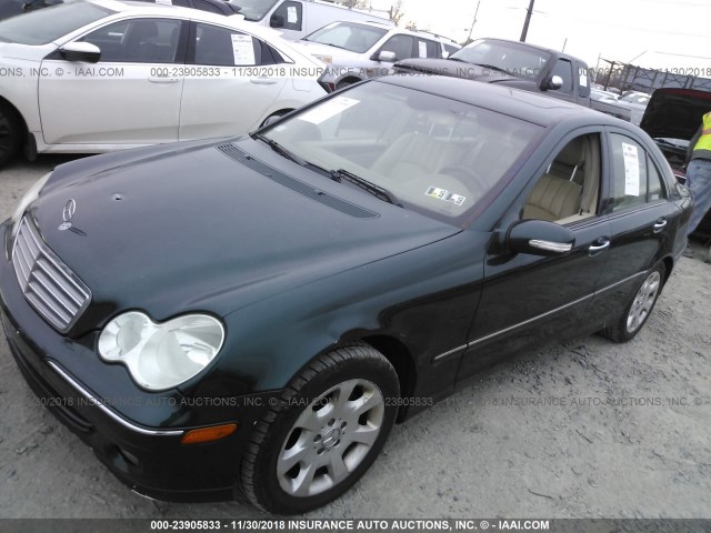 WDBRF61J05F602609 - 2005 MERCEDES-BENZ C 240 GREEN photo 2