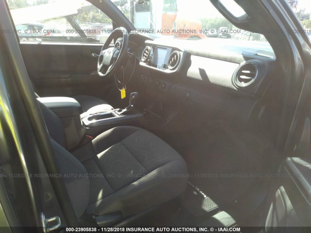 3TMDZ5BN6GM006387 - 2016 TOYOTA TACOMA DBL CAB/SR5/TRD SPORT/OR GRAY photo 5