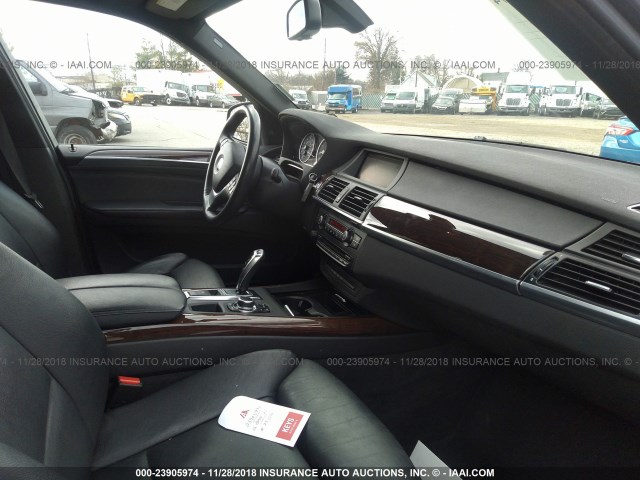 5UXZV4C59CL751221 - 2012 BMW X5 XDRIVE35I GRAY photo 5