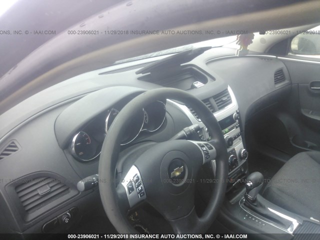 1G1ZH57B99F127272 - 2009 CHEVROLET MALIBU 1LT GRAY photo 5