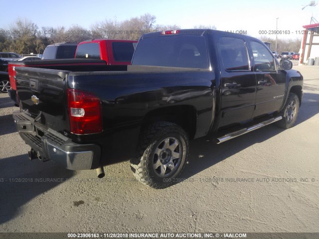 2GCEC13C971703586 - 2007 CHEVROLET SILVERADO C1500 CREW CAB BLACK photo 4