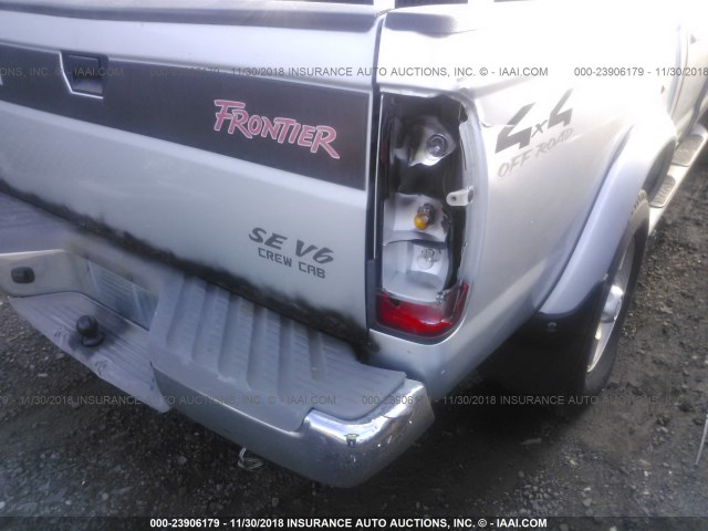 1N6ED27Y0YC381163 - 2000 NISSAN FRONTIER CREW CAB XE/CREW CAB SE SILVER photo 6