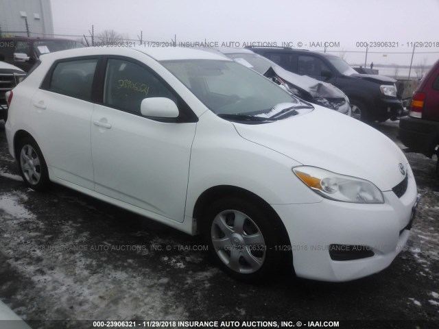 2T1KU40E49C088747 - 2009 TOYOTA COROLLA MATRIX  WHITE photo 6