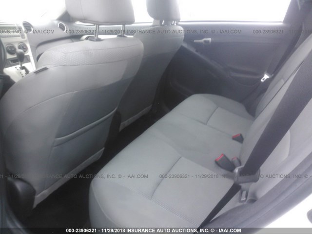 2T1KU40E49C088747 - 2009 TOYOTA COROLLA MATRIX  WHITE photo 8