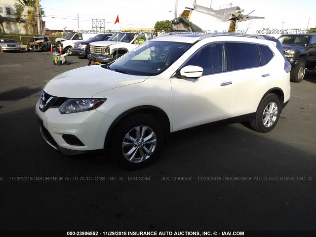 5N1AT2MV3GC887126 - 2016 NISSAN ROGUE S/SL/SV WHITE photo 2