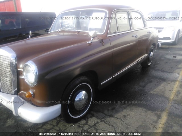 002540 - 1960 MERCEDES BENZ 190  BROWN photo 6