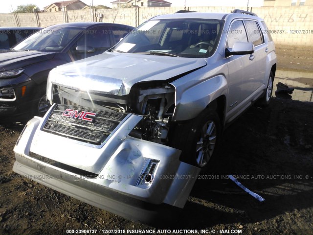 2GKALSEK9D6102304 - 2013 GMC TERRAIN SLE SILVER photo 2