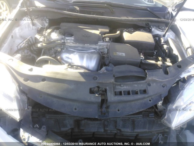 4T1BF1FK8HU274651 - 2017 TOYOTA CAMRY LE/XLE/SE/XSE WHITE photo 10