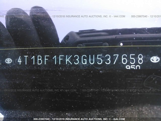 4T1BF1FK3GU537658 - 2016 TOYOTA CAMRY LE/XLE/SE/XSE SILVER photo 9