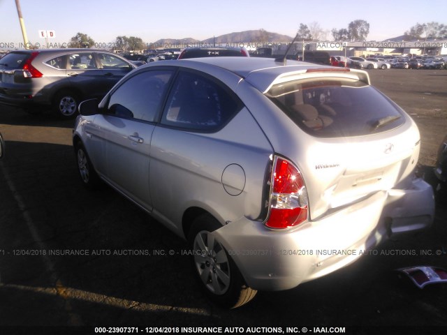 KMHCM3AC5BU190896 - 2011 HYUNDAI ACCENT GL SILVER photo 3