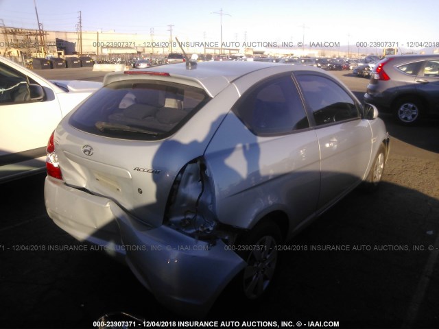 KMHCM3AC5BU190896 - 2011 HYUNDAI ACCENT GL SILVER photo 4