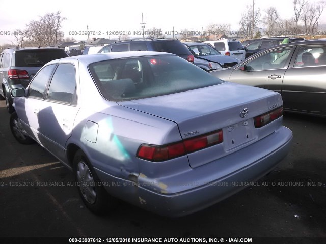 4T1BG22K4VU031715 - 1997 TOYOTA CAMRY CE/LE/XLE BLUE photo 3