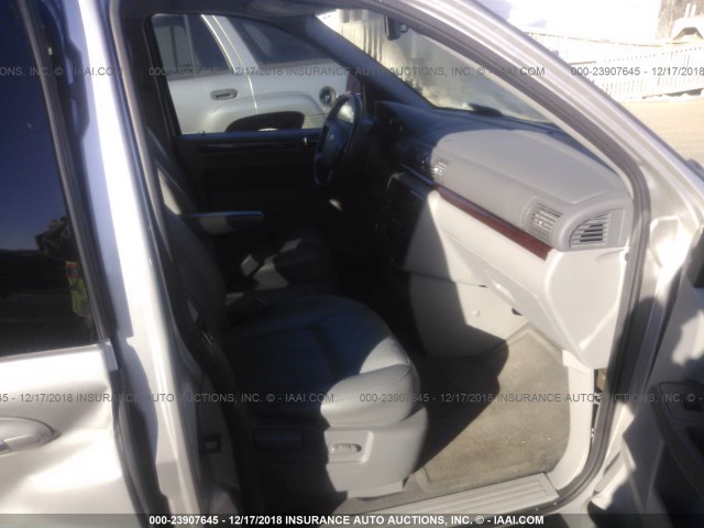 2FMDA58276BA35221 - 2006 FORD FREESTAR LIMITED SILVER photo 5