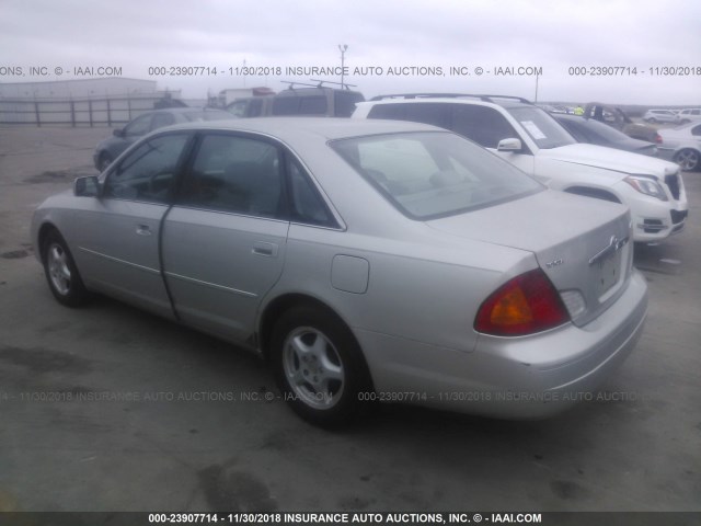 4T1BF28B52U220721 - 2002 TOYOTA AVALON XL/XLS SILVER photo 3