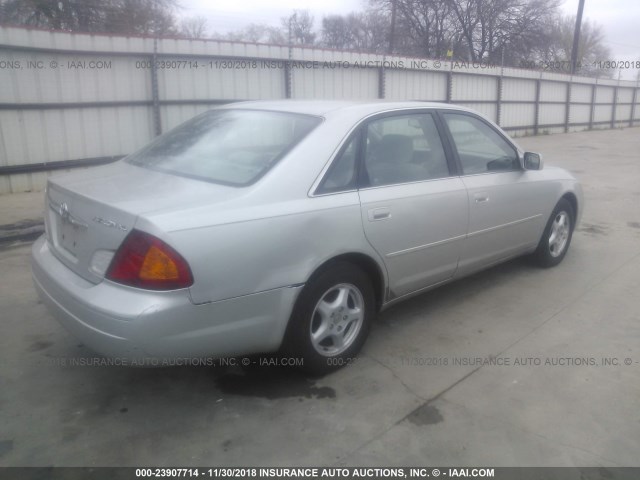 4T1BF28B52U220721 - 2002 TOYOTA AVALON XL/XLS SILVER photo 4