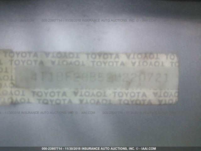 4T1BF28B52U220721 - 2002 TOYOTA AVALON XL/XLS SILVER photo 9