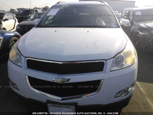 1GNLVFED5AS113064 - 2010 CHEVROLET TRAVERSE LT WHITE photo 6