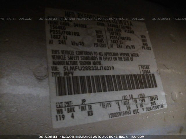 5LMFU28R33LJ16219 - 2003 LINCOLN NAVIGATOR Күміс фото 9