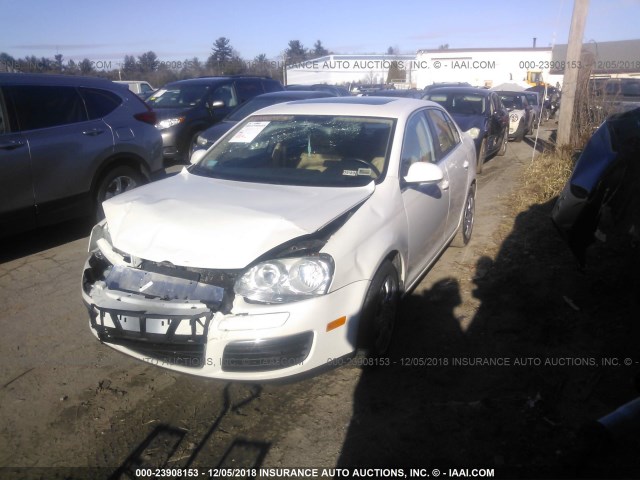 3VWRZ71K99M134499 - 2009 VOLKSWAGEN JETTA SE/SEL WHITE photo 2