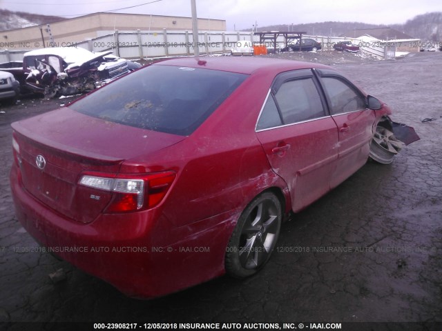 4T1BK1FK6DU529075 - 2013 TOYOTA CAMRY SE/XLE RED photo 4