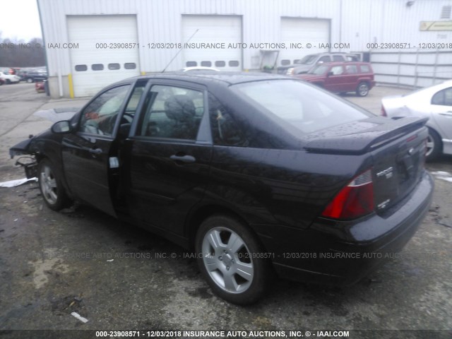 1FAFP34N07W340632 - 2007 FORD FOCUS ZX4/S/SE/SES 黑色 照片 3