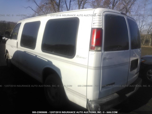 1GBFG15R2Y1262924 - 2000 CHEVROLET EXPRESS G1500  WHITE photo 3