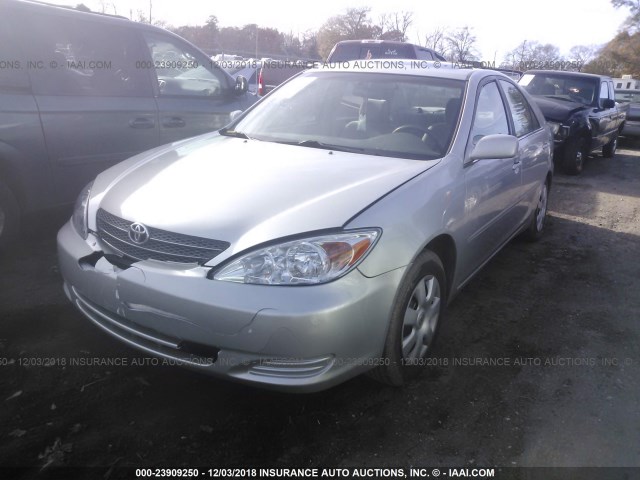 4T1BE32K34U913307 - 2004 TOYOTA CAMRY LE/XLE/SE SILVER photo 2