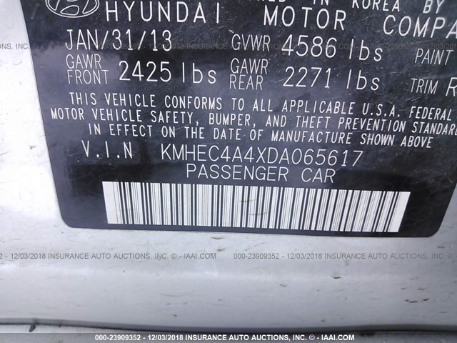 KMHEC4A4XDA065617 - 2013 HYUNDAI SONATA HYBRID SILVER photo 9