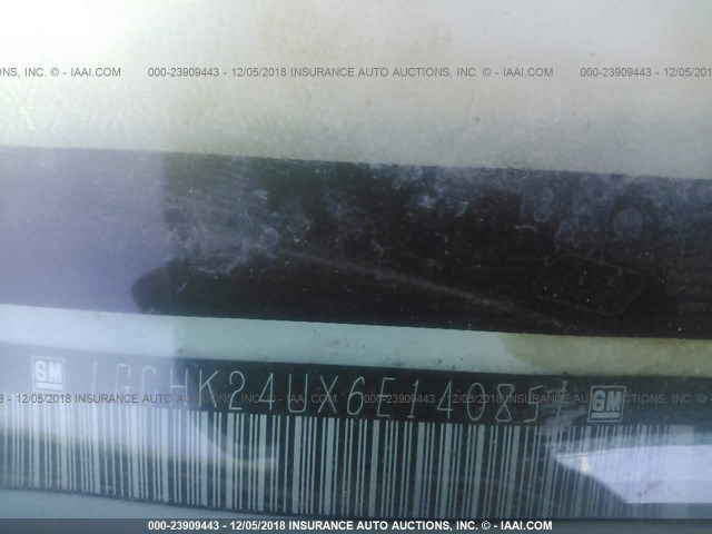 1GCHK24UX6E140851 - 2006 CHEVROLET SILVERADO K2500 HEAVY DUTY WHITE photo 9