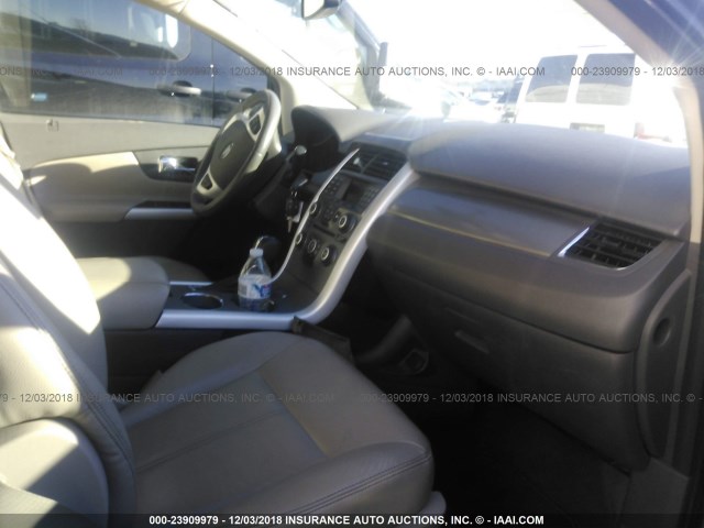 2FMDK4JC6CBA41825 - 2012 FORD EDGE SEL GRAY photo 5