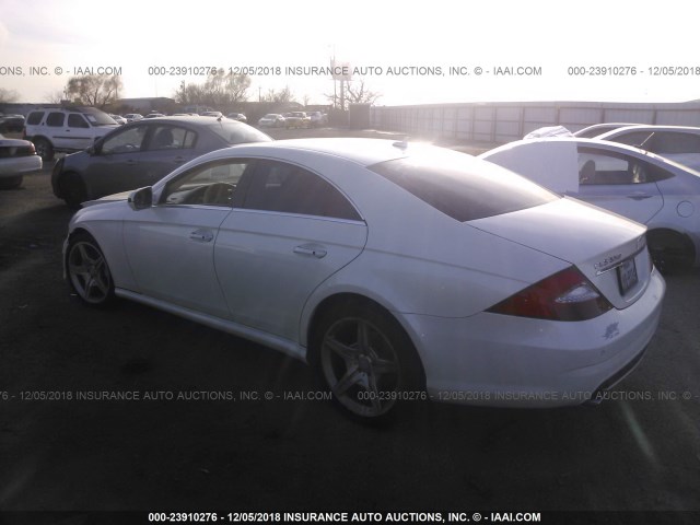 WDDDJ7CB8BA169478 - 2011 MERCEDES-BENZ CLS 550 WHITE photo 3