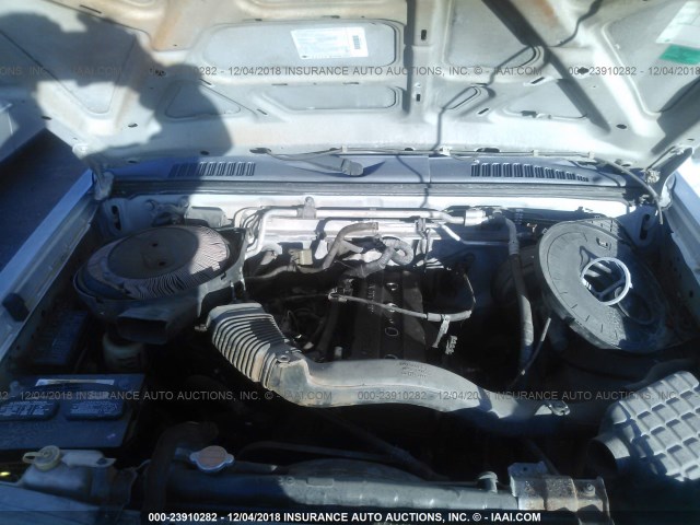 1N6DD26S91C310428 - 2001 NISSAN FRONTIER KING CAB XE SILVER photo 10