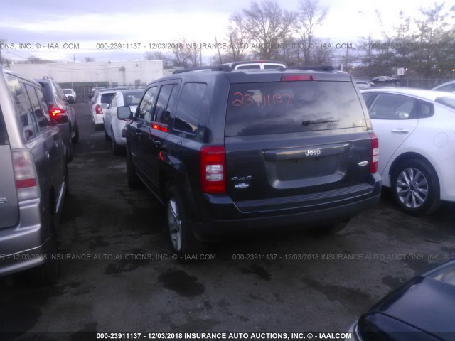 1C4NJRFB4ED520721 - 2014 JEEP PATRIOT LATITUDE GRAY photo 3