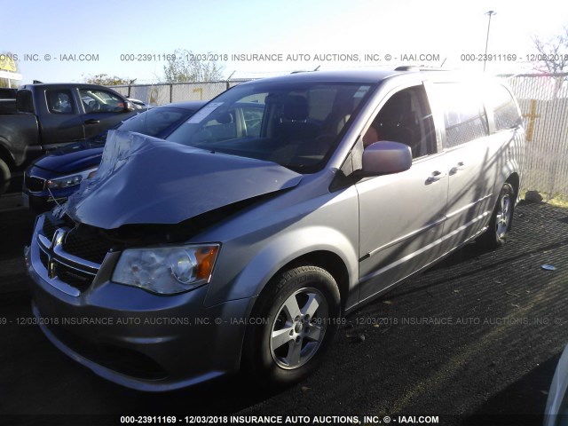 2C4RDGCGXDR552565 - 2013 DODGE GRAND CARAVAN SXT SILVER photo 2