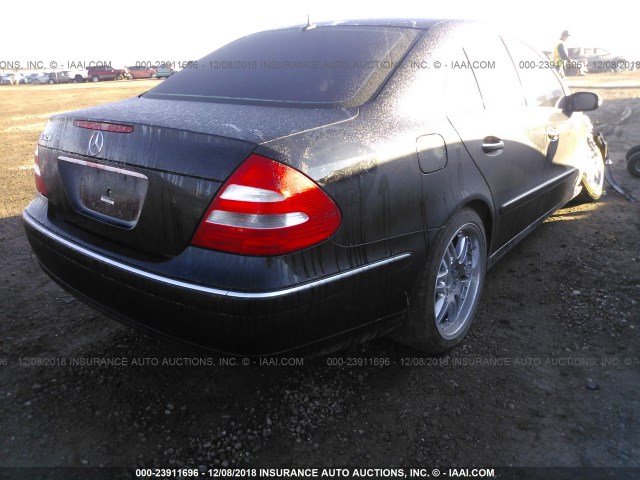 WDBUF65J45A699282 - 2005 MERCEDES-BENZ E 320 BLACK photo 4