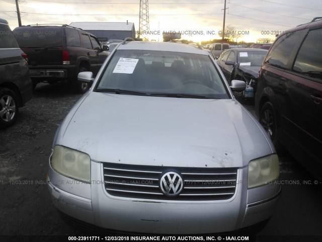 WVWND63B23E463257 - 2003 VOLKSWAGEN PASSAT GL SILVER photo 6