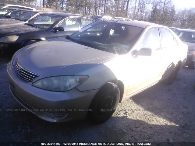 4T1BE32K15U524960 - 2005 TOYOTA CAMRY LE/XLE/SE GOLD photo 2