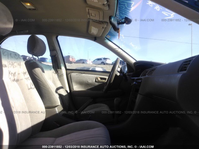 JT2BG22K0X0283517 - 1999 TOYOTA CAMRY LE/XLE WHITE photo 5